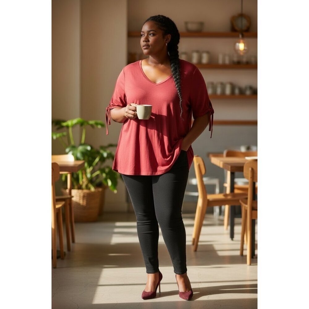Time & Tru Women's Burgundy Lightweight Top